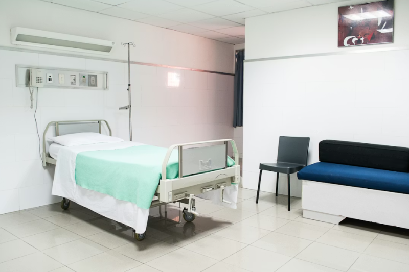 Mencari Rumah Sakit Terkenal di Indonesia: Faktor-faktor yang Harus Dipertimbangkan